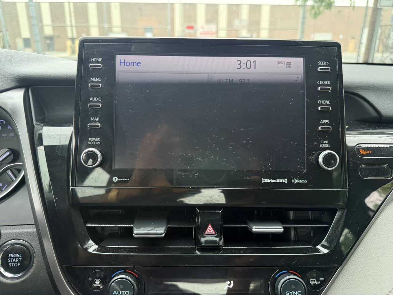 Toyota Camry XLE Auto (Natl) 2021