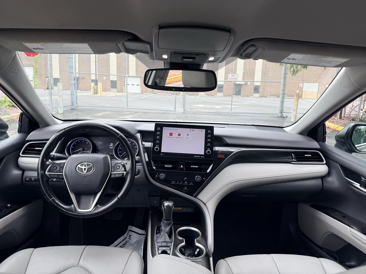 Toyota Camry XLE Auto (Natl) 2021