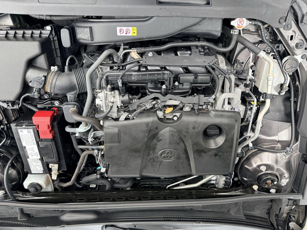 Toyota Camry XLE Auto (Natl) 2021
