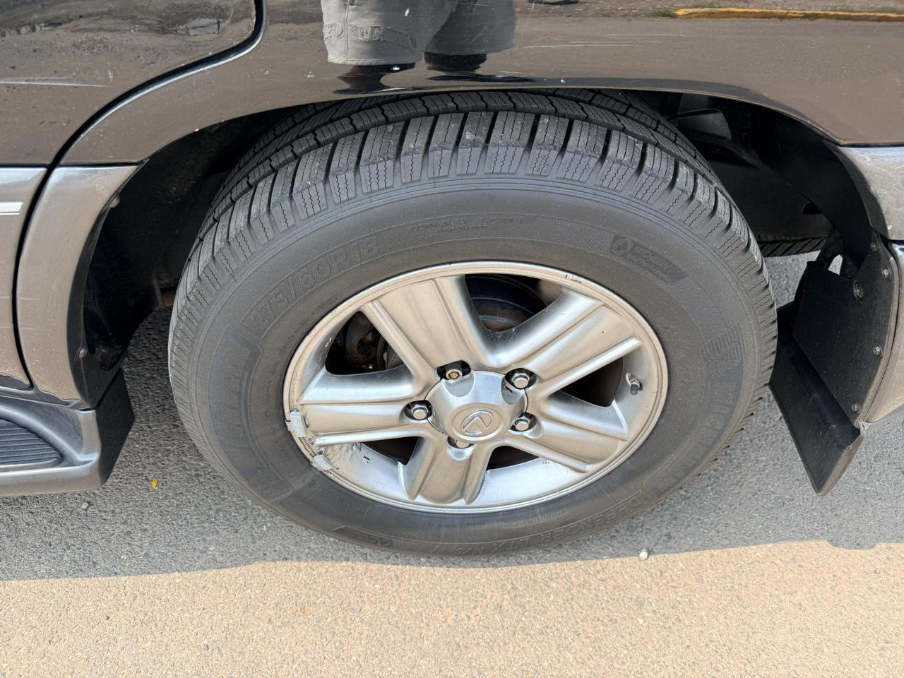 Lexus LX 470 4dr SUV 2006