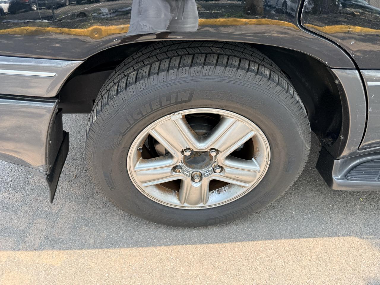 Lexus LX 470 4dr SUV 2006