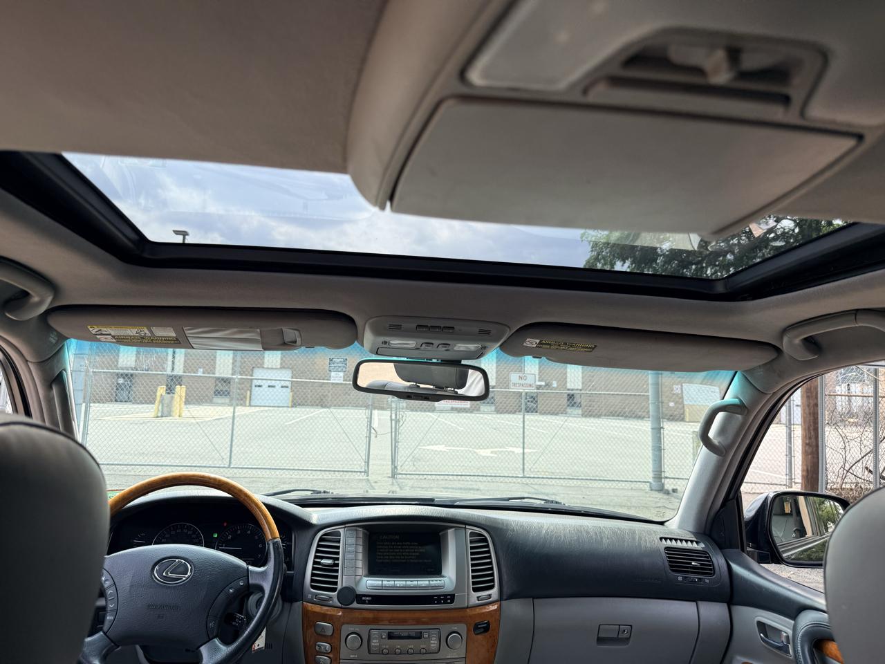 Lexus LX 470 4dr SUV 2006