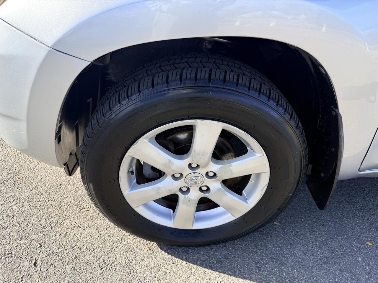 Toyota RAV4 4WD 4dr V6 5-Spd AT Ltd (Natl) 2008