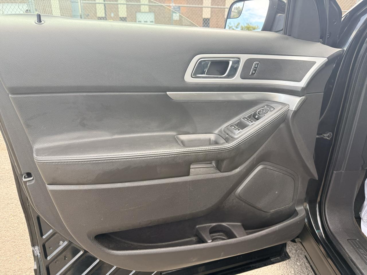 Ford Explorer 4WD 4dr XLT 2015
