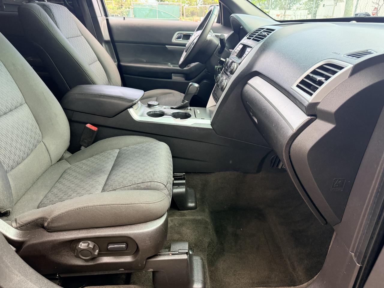 Ford Explorer 4WD 4dr XLT 2015