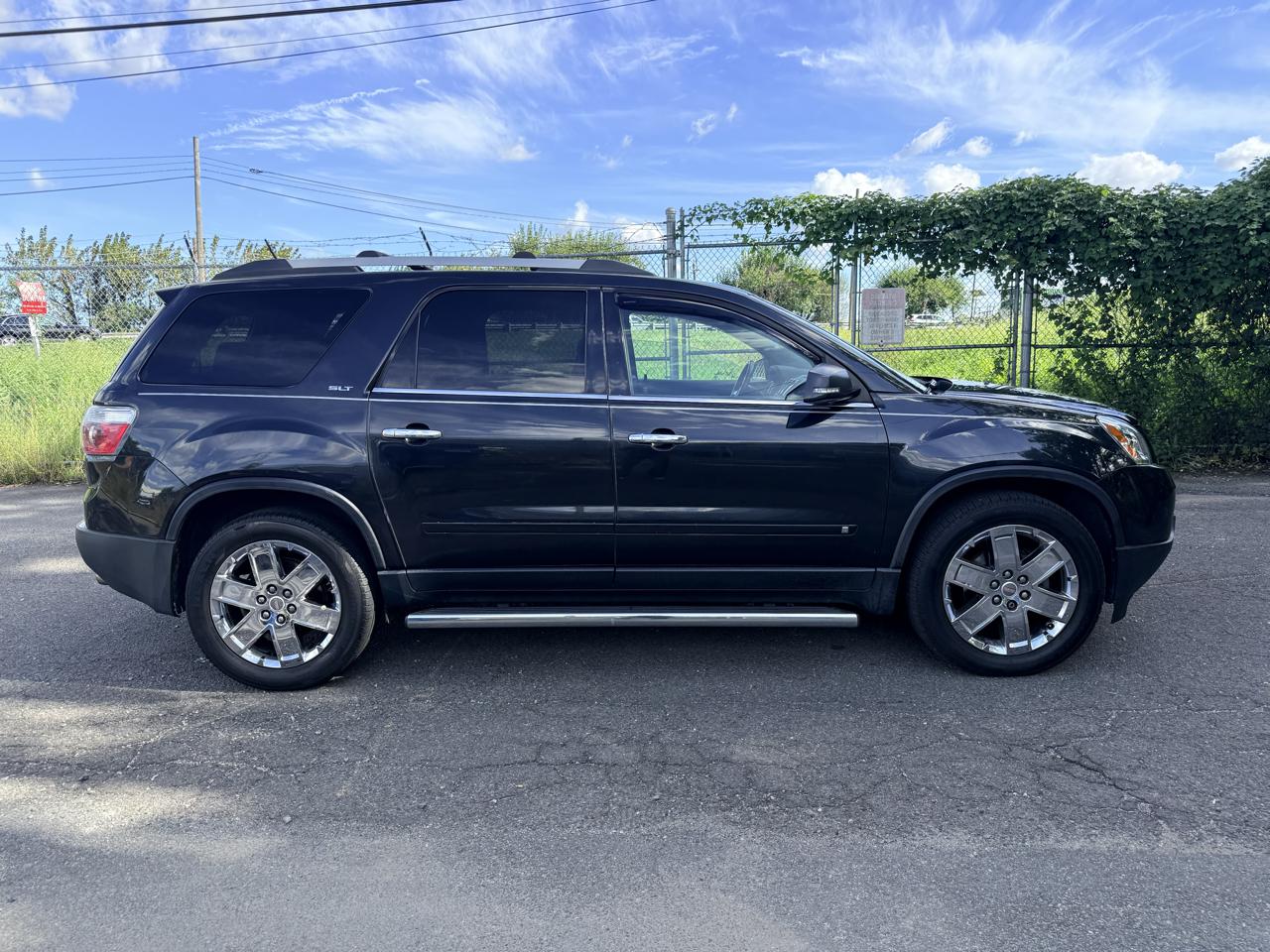 GMC Acadia AWD 4dr SLT2 2010