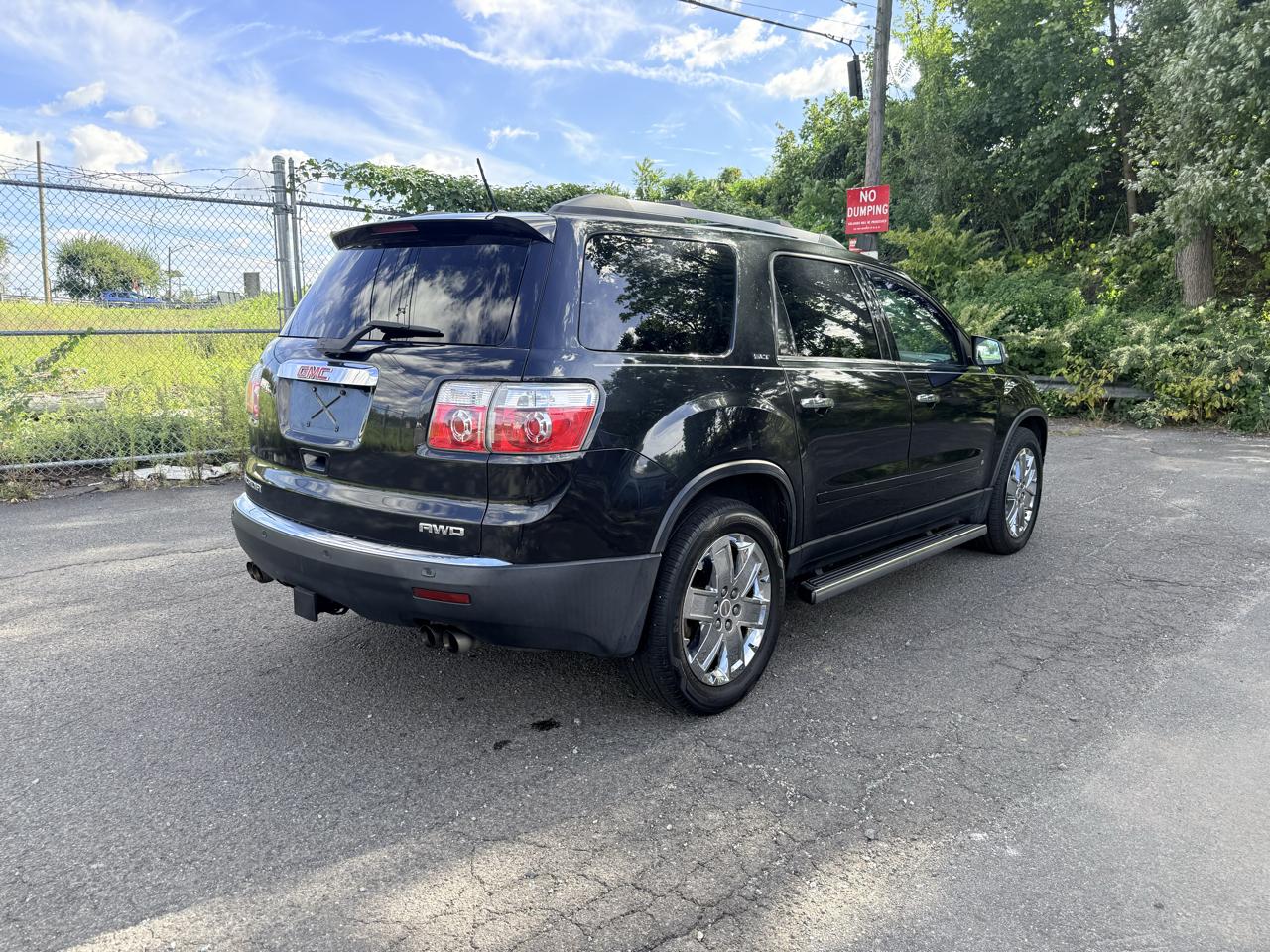 GMC Acadia AWD 4dr SLT2 2010