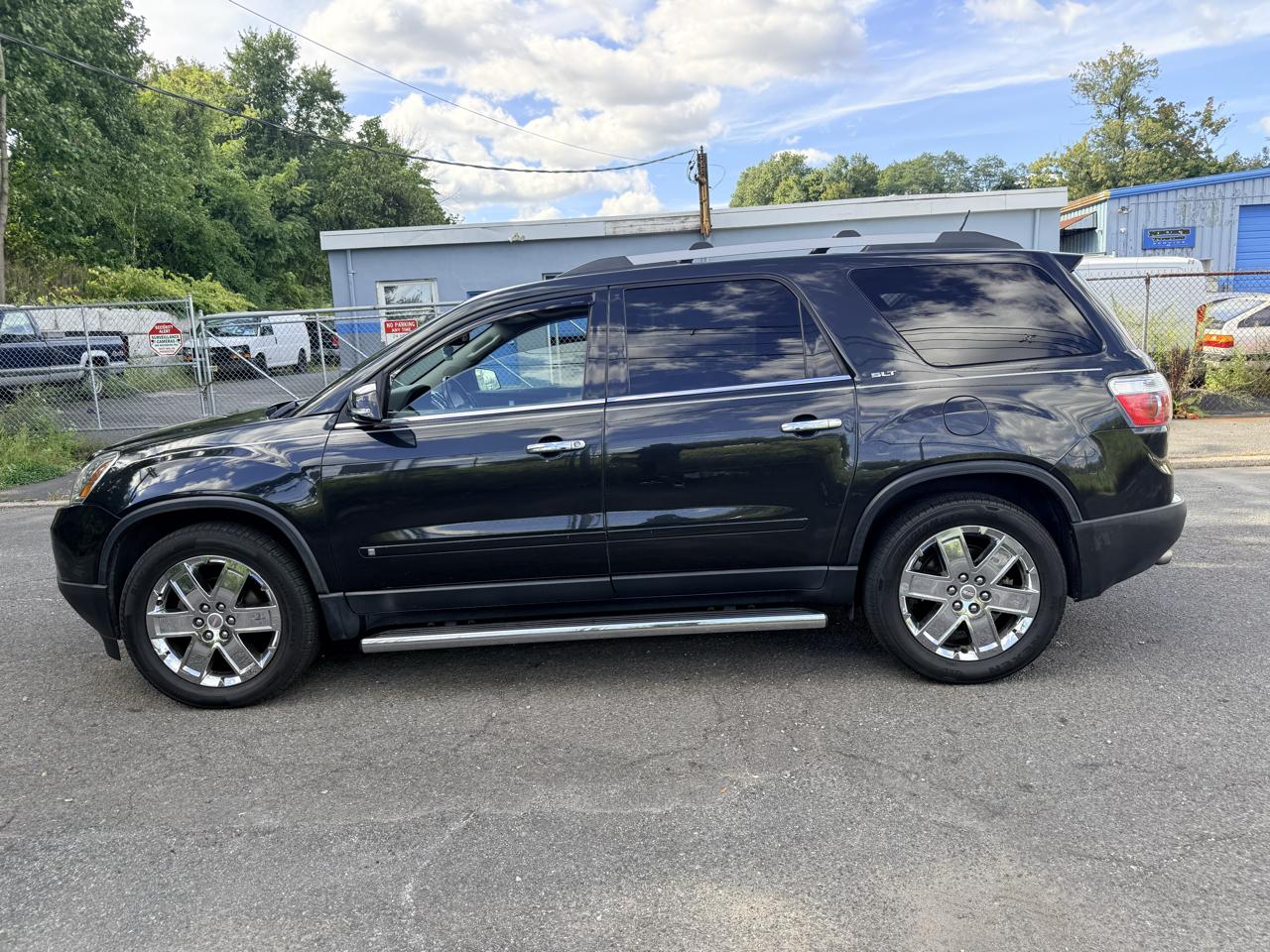 GMC Acadia AWD 4dr SLT2 2010