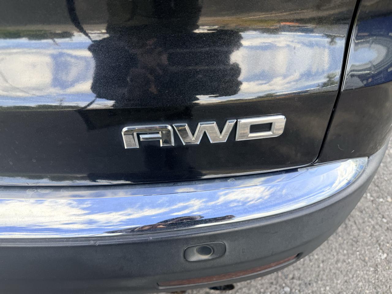 GMC Acadia AWD 4dr SLT2 2010