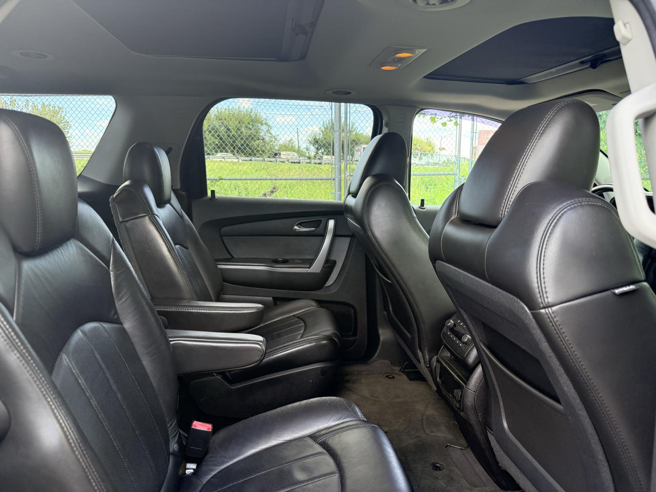 GMC Acadia AWD 4dr SLT2 2010