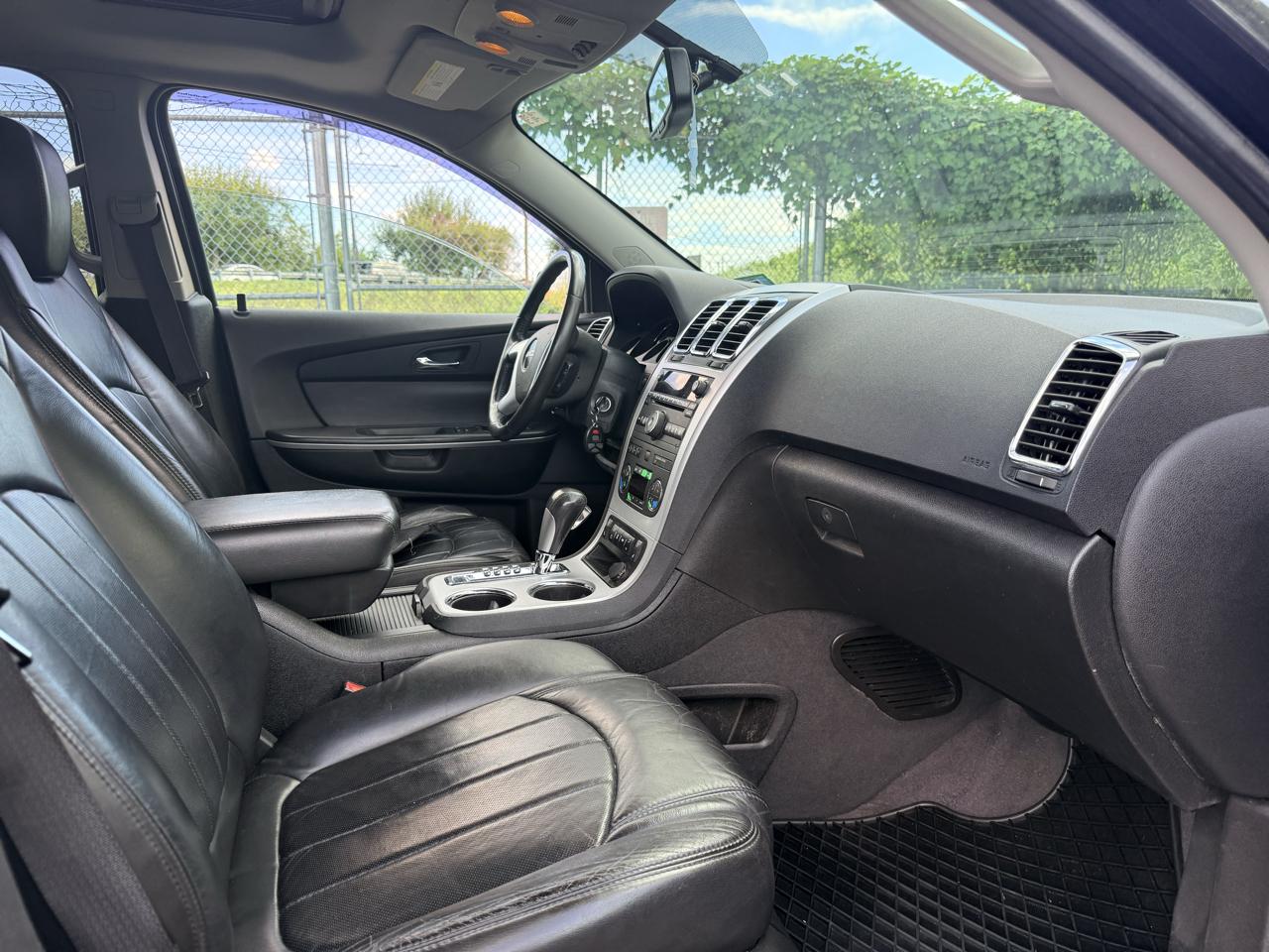 GMC Acadia AWD 4dr SLT2 2010