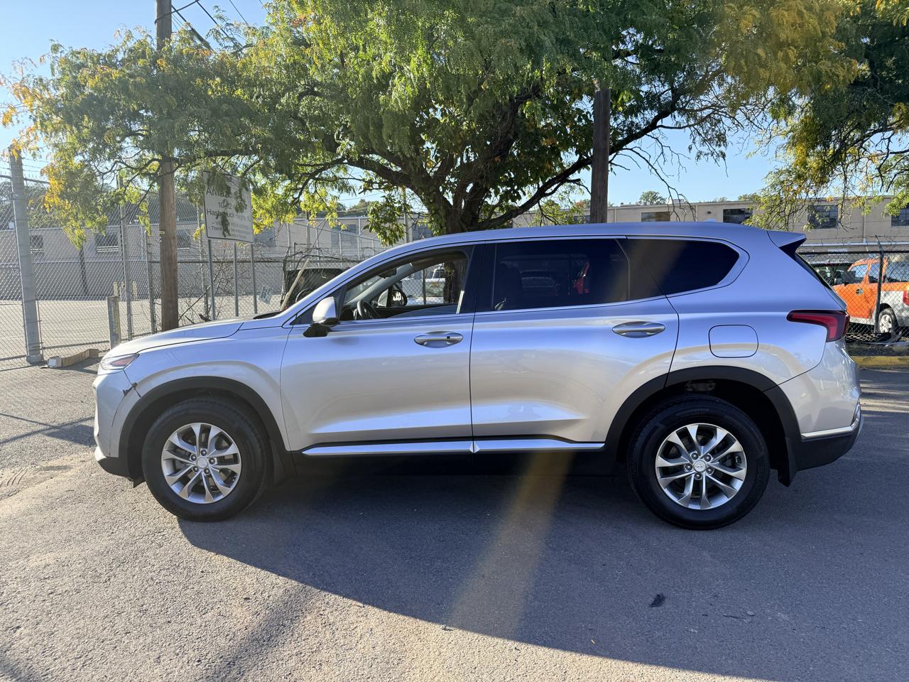 Hyundai Santa Fe SEL 2.4L Auto AWD 2020