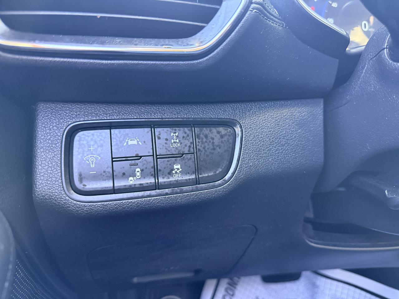 Hyundai Santa Fe SEL 2.4L Auto AWD 2020