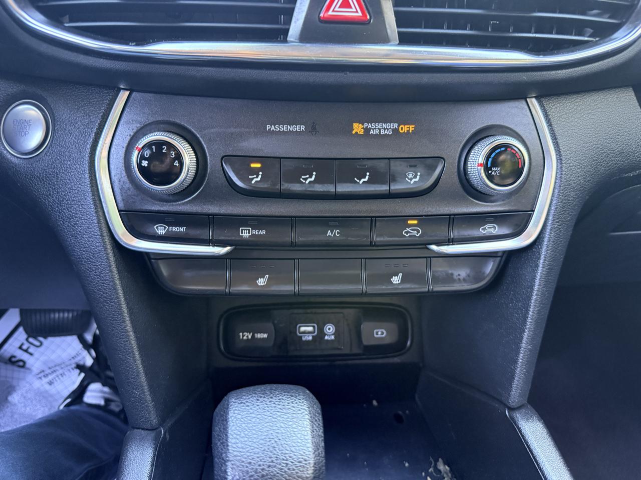 Hyundai Santa Fe SEL 2.4L Auto AWD 2020
