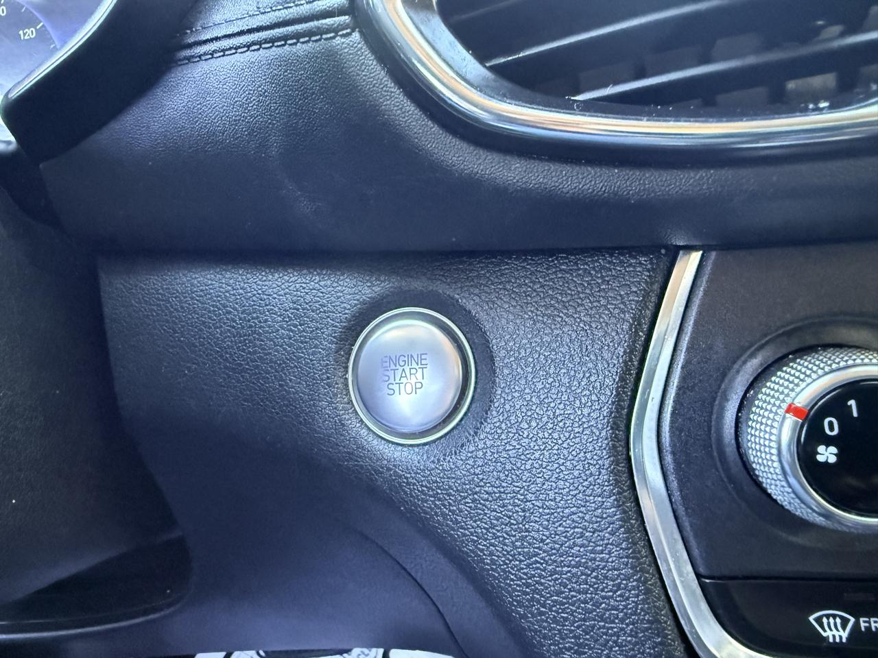 Hyundai Santa Fe SEL 2.4L Auto AWD 2020