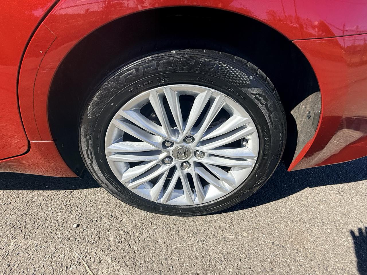 Lexus ES 350 4dr Sdn 2013