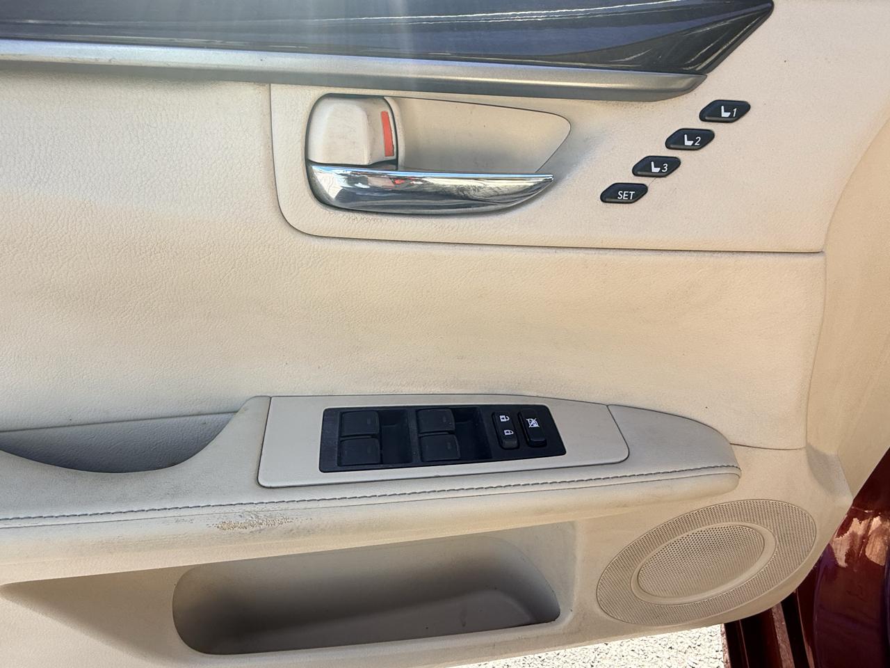 Lexus ES 350 4dr Sdn 2013
