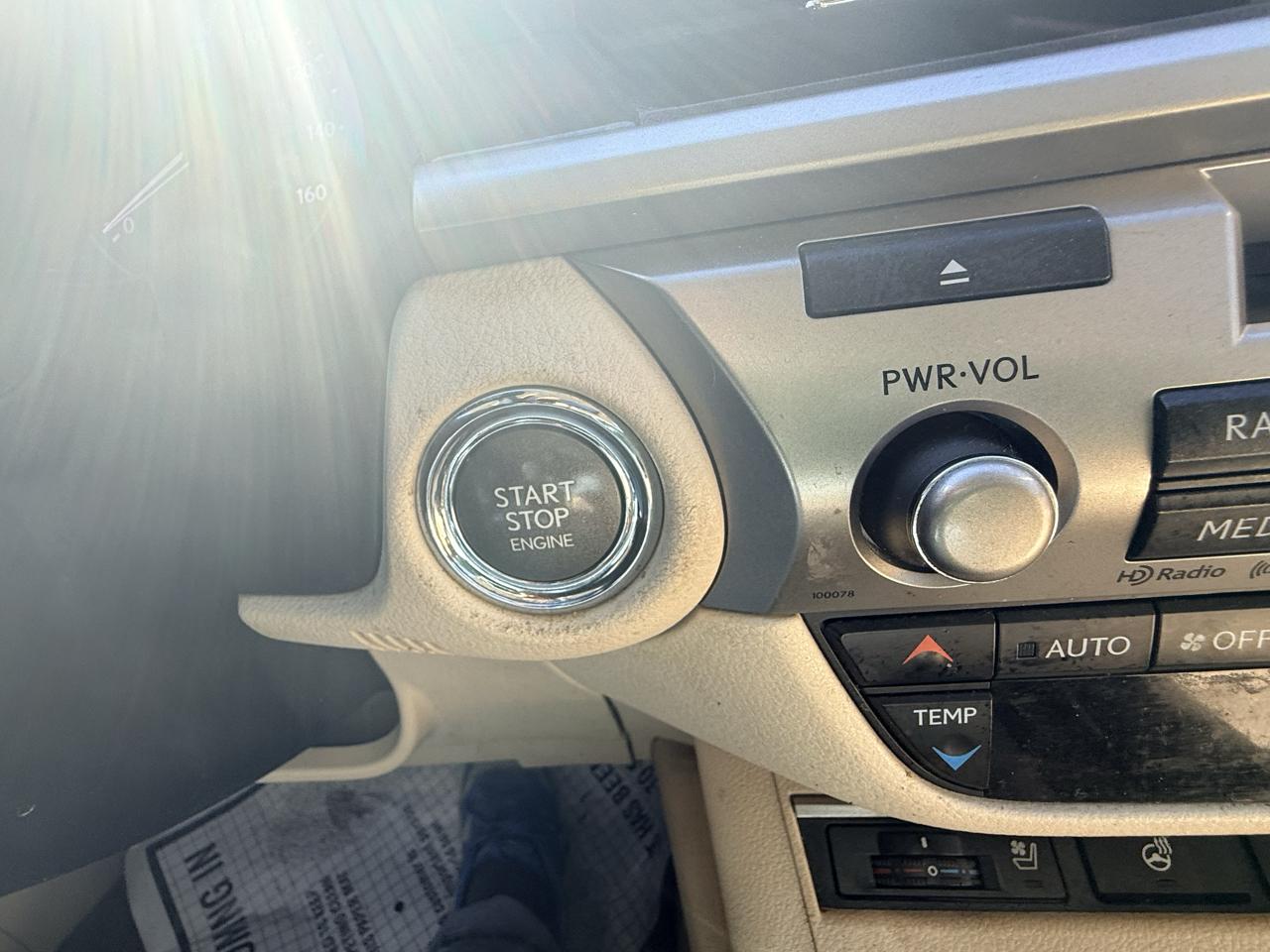 Lexus ES 350 4dr Sdn 2013