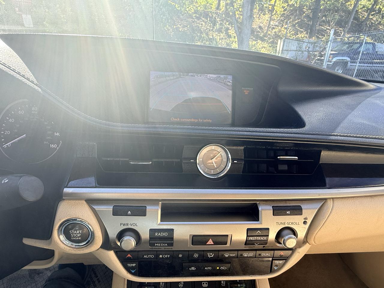 Lexus ES 350 4dr Sdn 2013