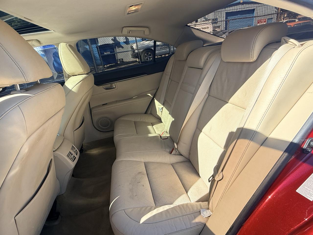 Lexus ES 350 4dr Sdn 2013