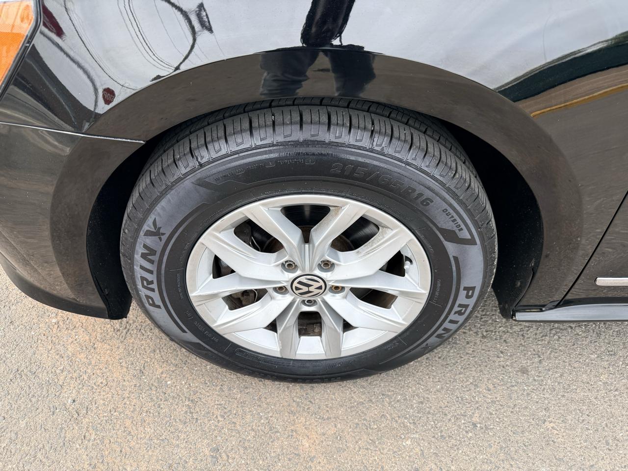Volkswagen Passat 4dr Sdn 1.8T Auto S PZEV 2016