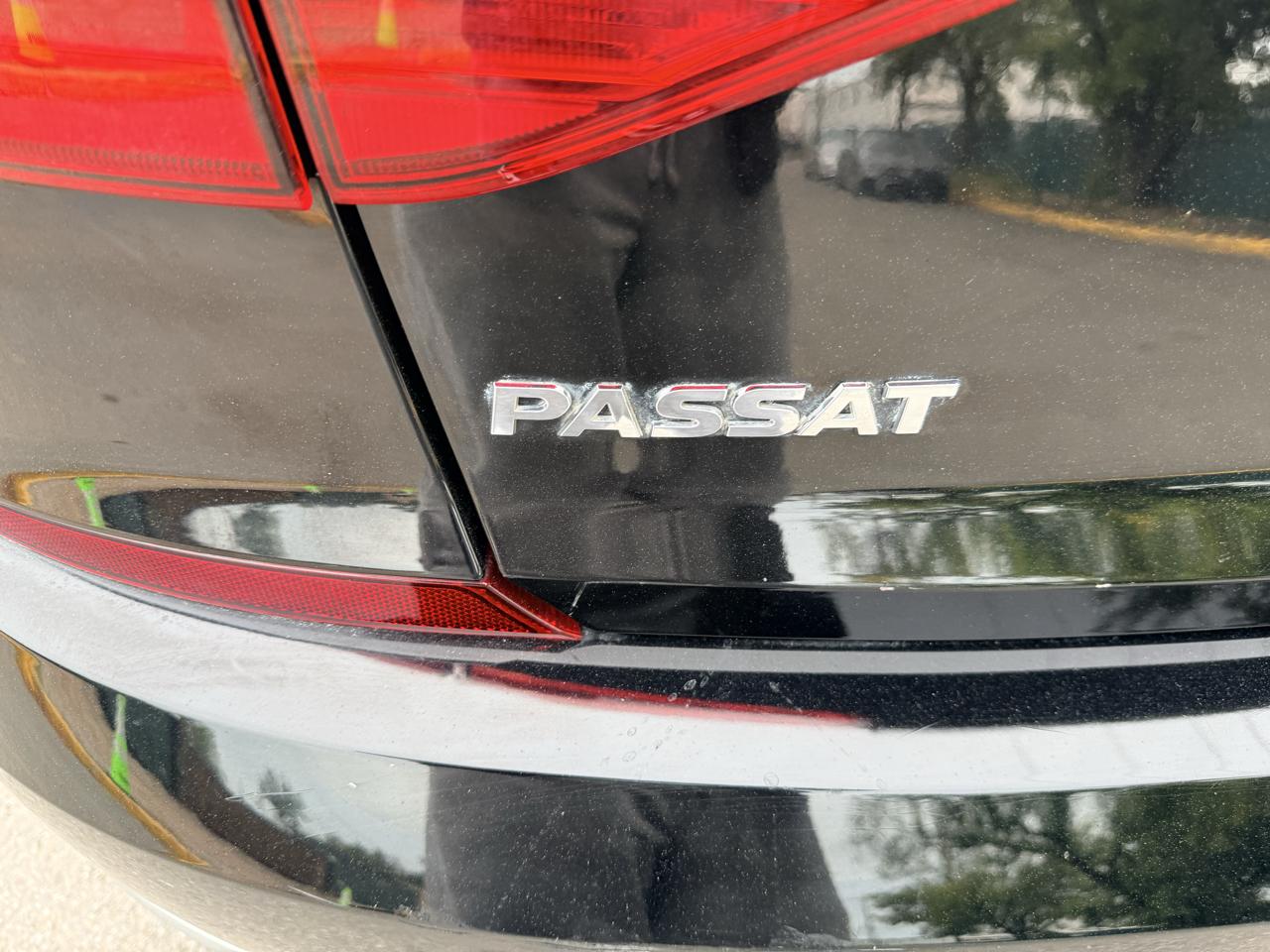 Volkswagen Passat 4dr Sdn 1.8T Auto S PZEV 2016