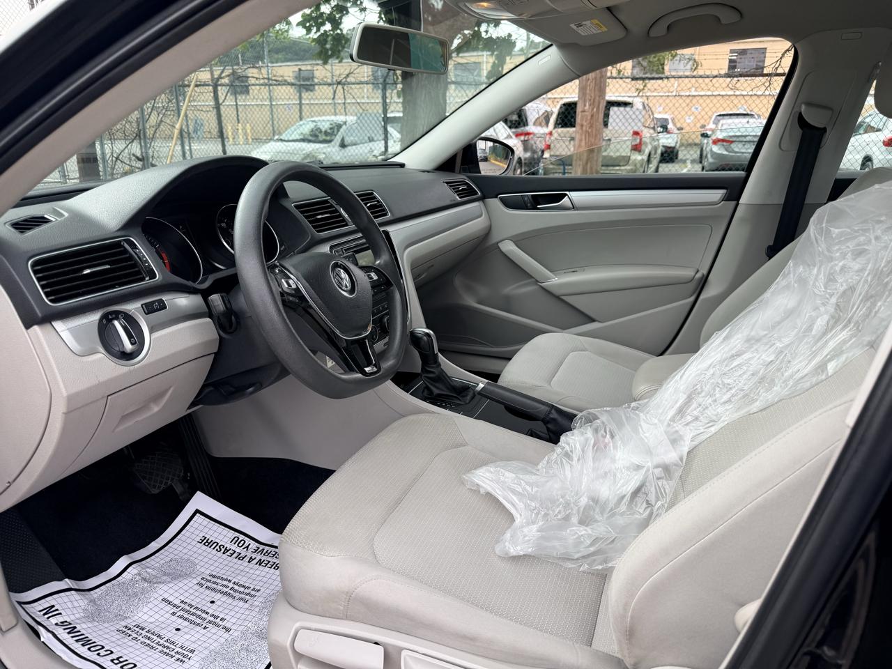 Volkswagen Passat 4dr Sdn 1.8T Auto S PZEV 2016