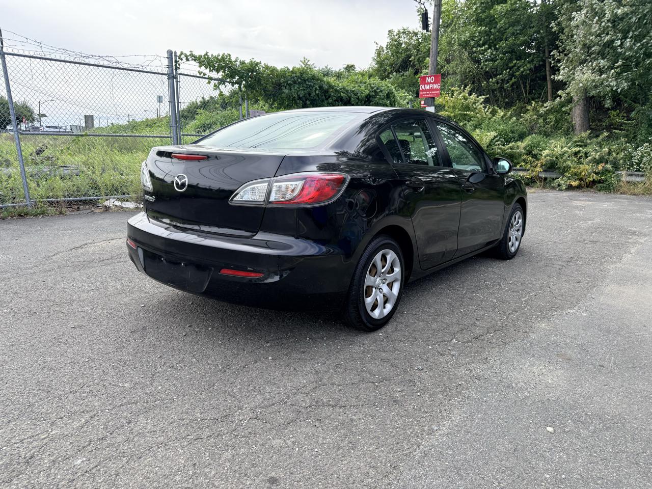 Mazda MAZDA3 4dr Sdn Auto i Sport 2012