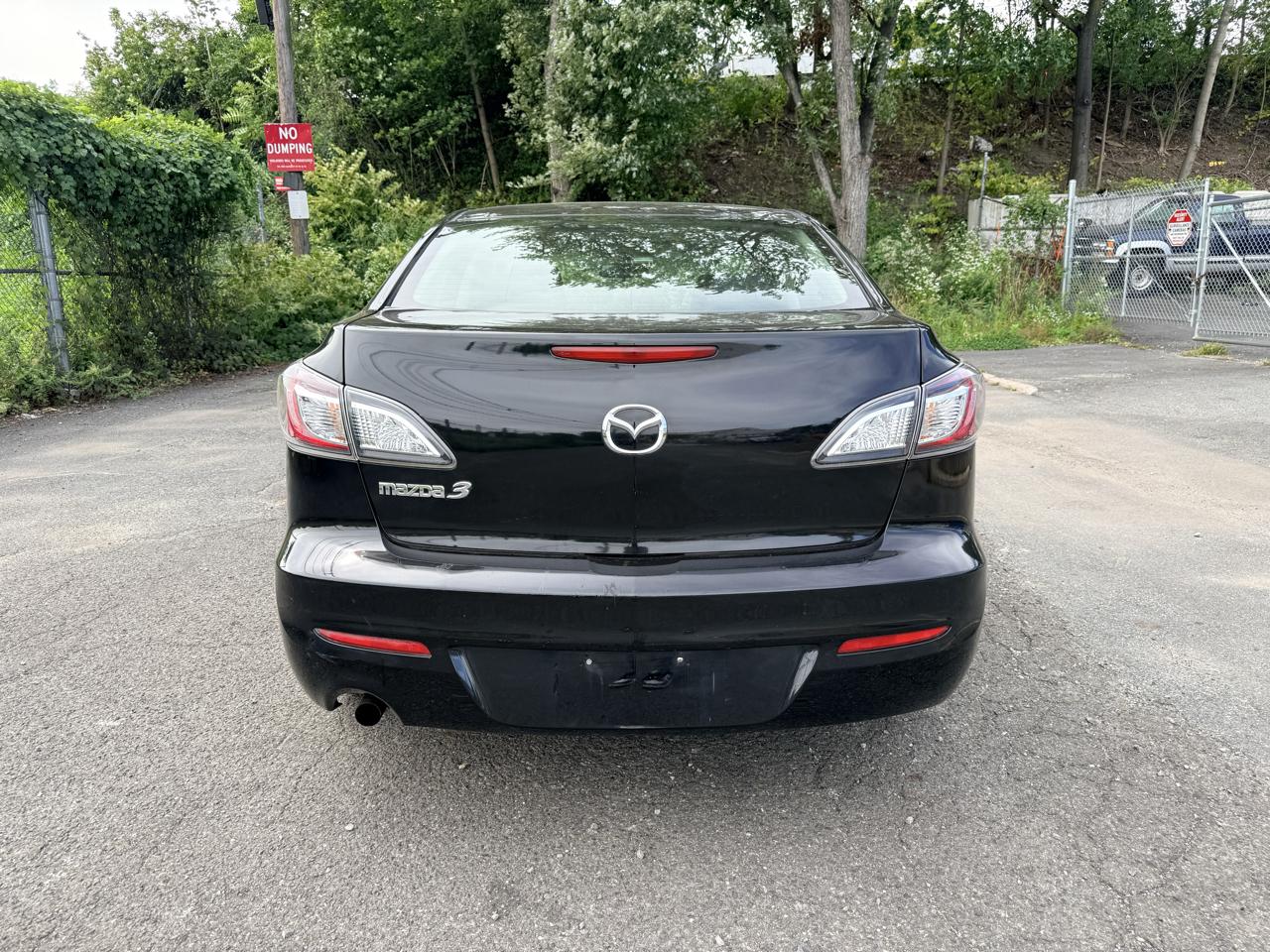 Mazda MAZDA3 4dr Sdn Auto i Sport 2012