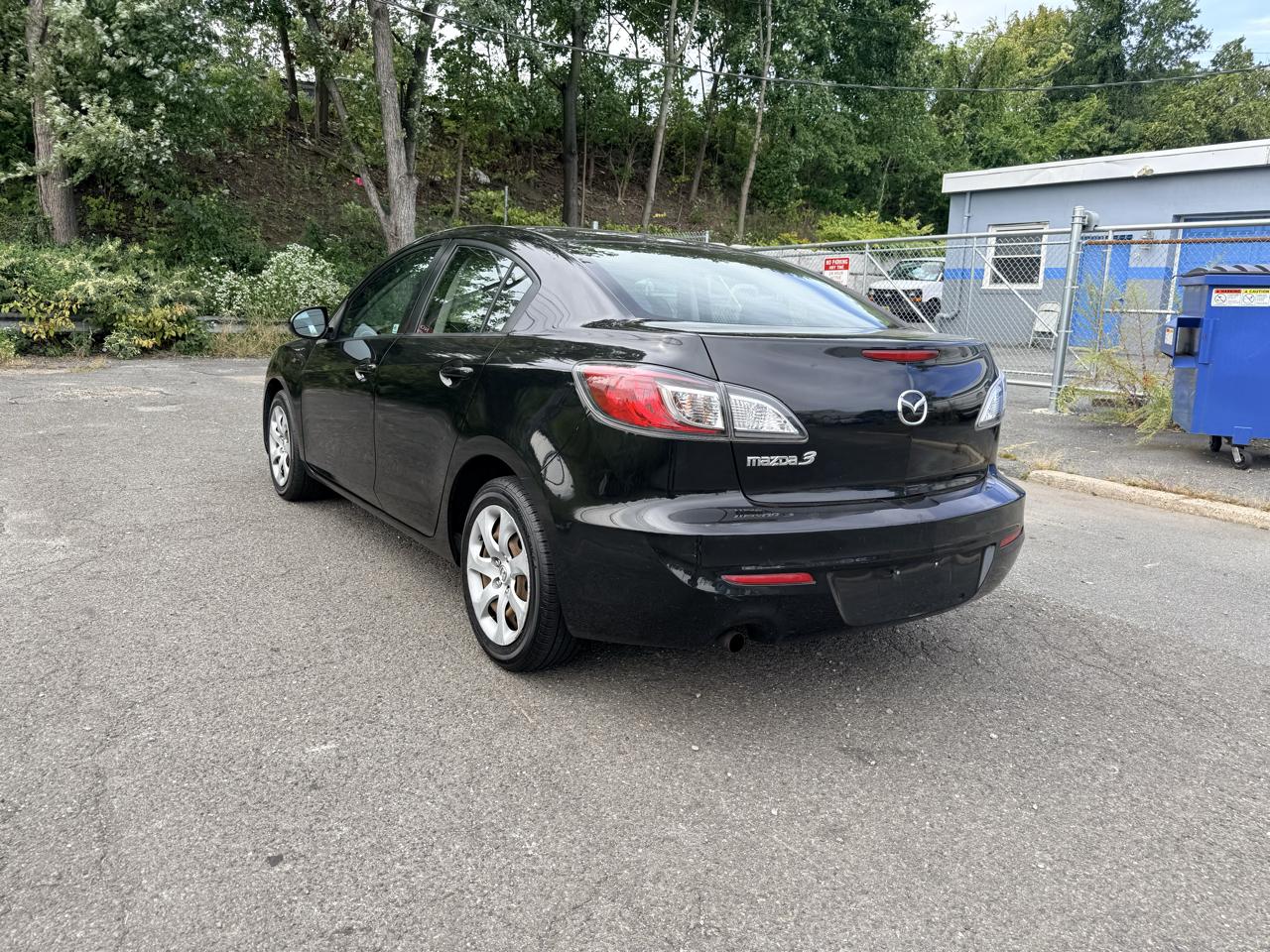Mazda MAZDA3 4dr Sdn Auto i Sport 2012