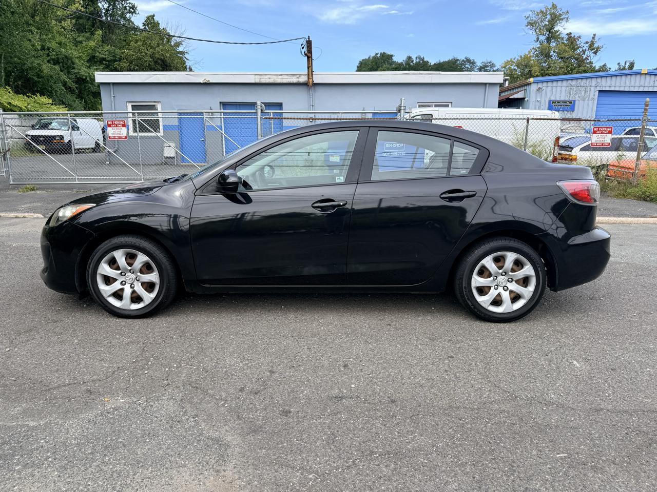Mazda MAZDA3 4dr Sdn Auto i Sport 2012