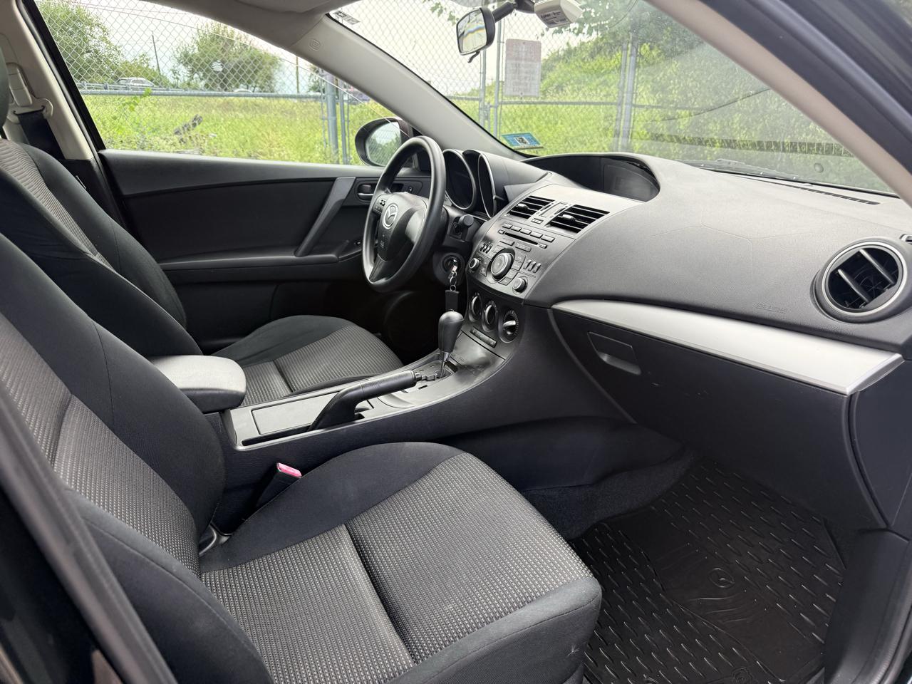 Mazda MAZDA3 4dr Sdn Auto i Sport 2012