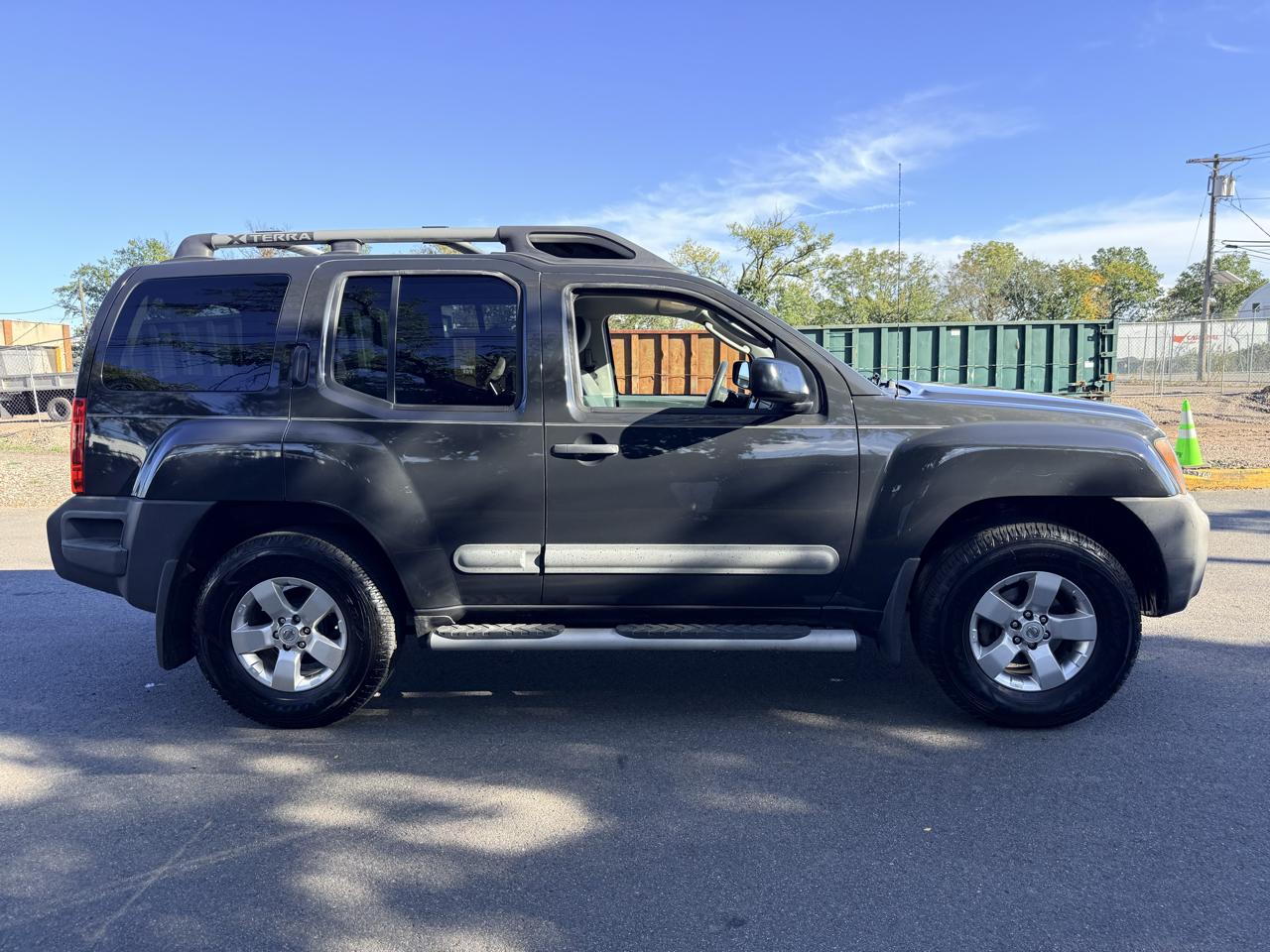 Nissan Xterra 4WD 4dr Auto S 2011