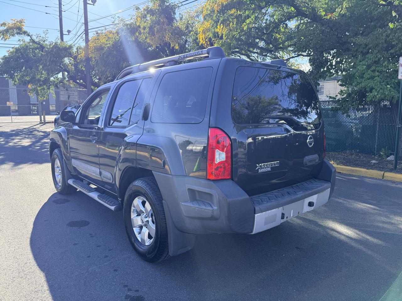 Nissan Xterra 4WD 4dr Auto S 2011