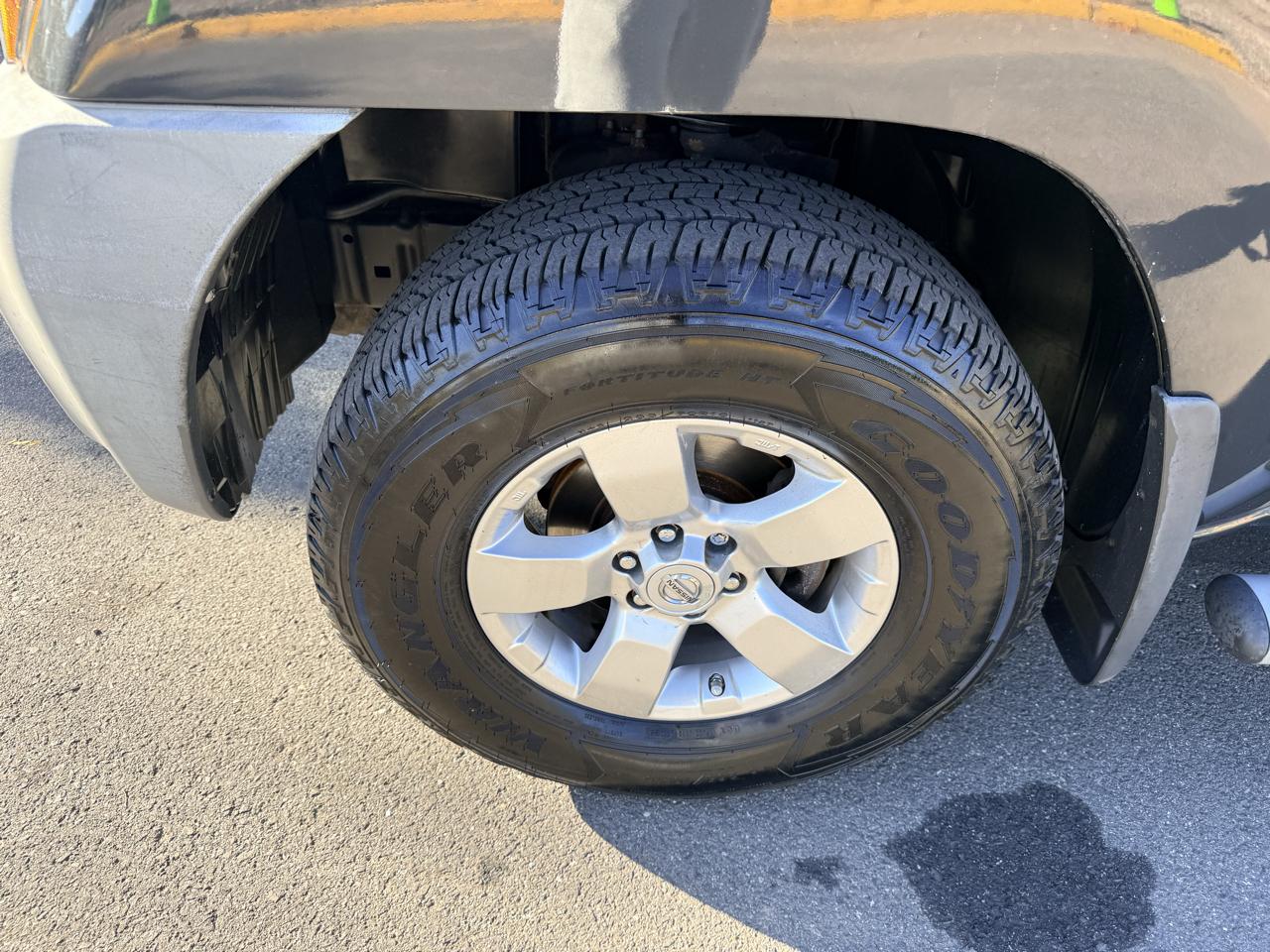 Nissan Xterra 4WD 4dr Auto S 2011