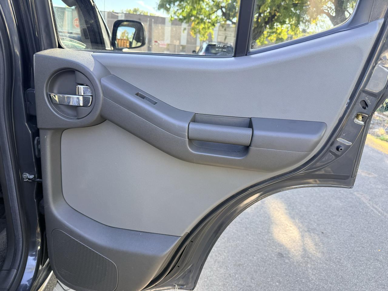 Nissan Xterra 4WD 4dr Auto S 2011