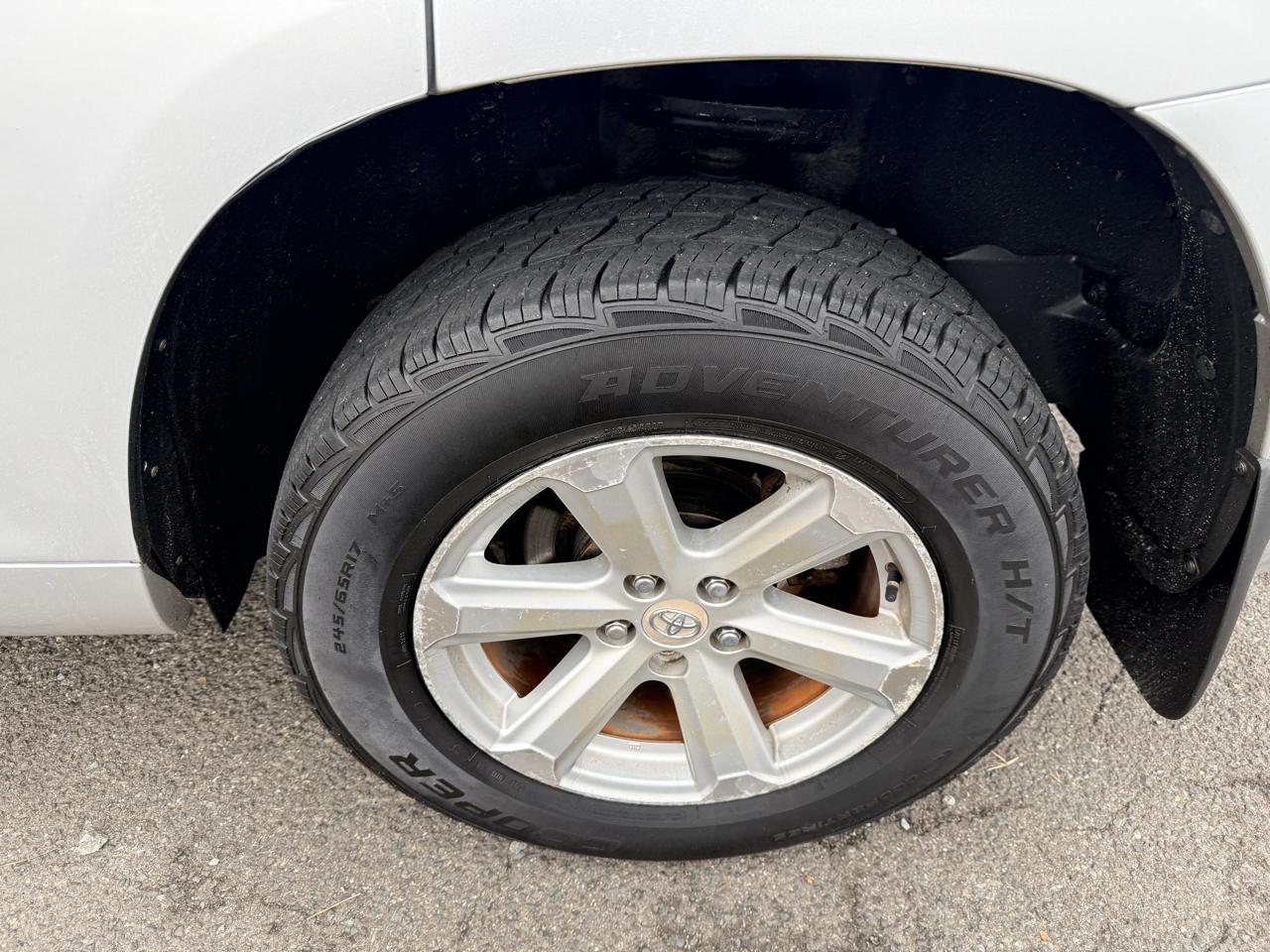 Toyota Highlander 4WD 4dr V6 Base (Natl) 2010