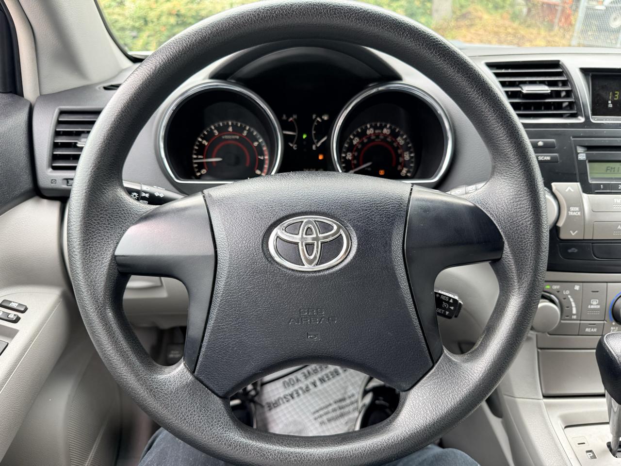 Toyota Highlander 4WD 4dr V6 Base (Natl) 2010
