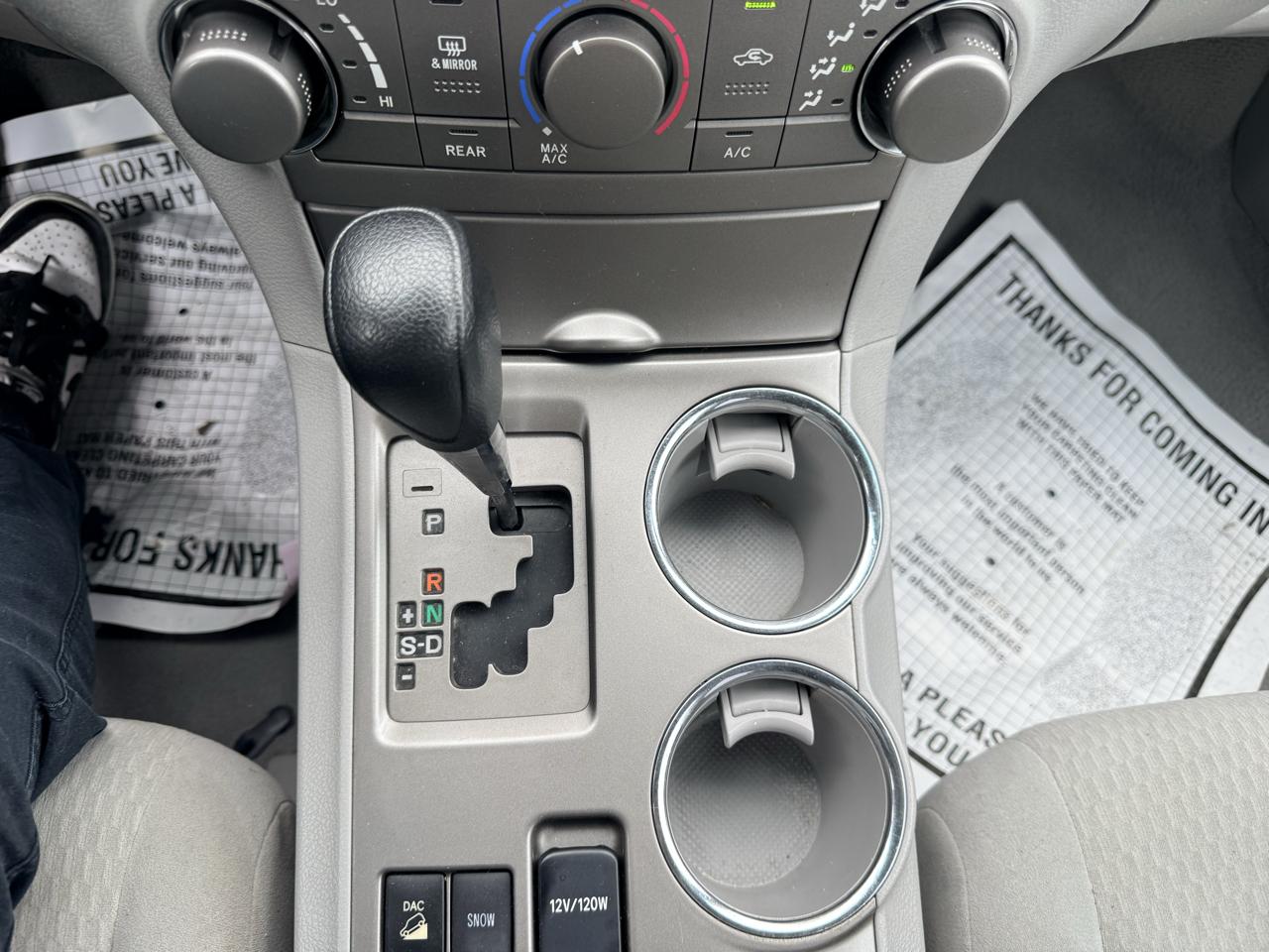 Toyota Highlander 4WD 4dr V6 Base (Natl) 2010