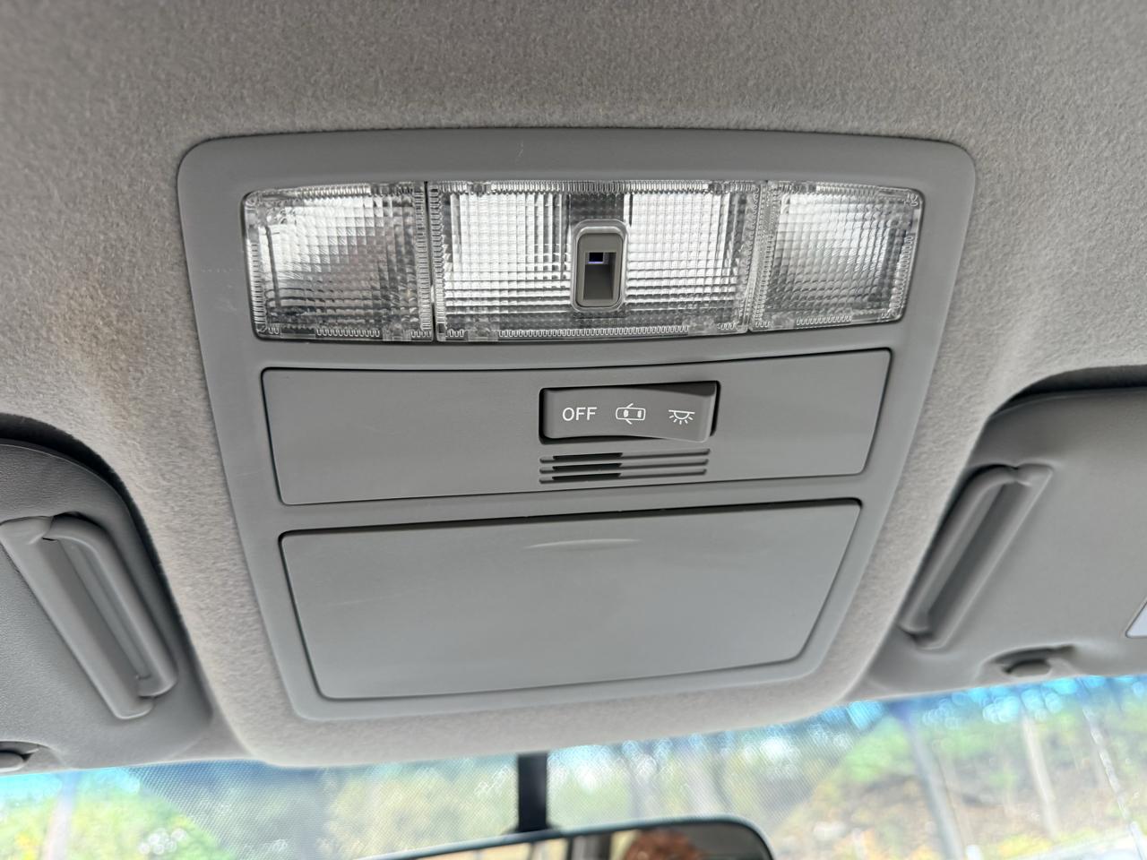 Toyota Highlander 4WD 4dr V6 Base (Natl) 2010