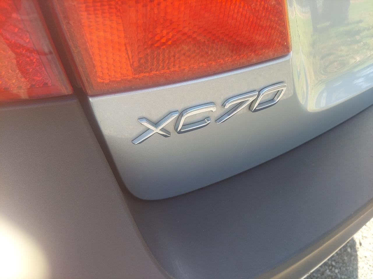 Volvo XC70 4dr Wgn 3.2L 2009