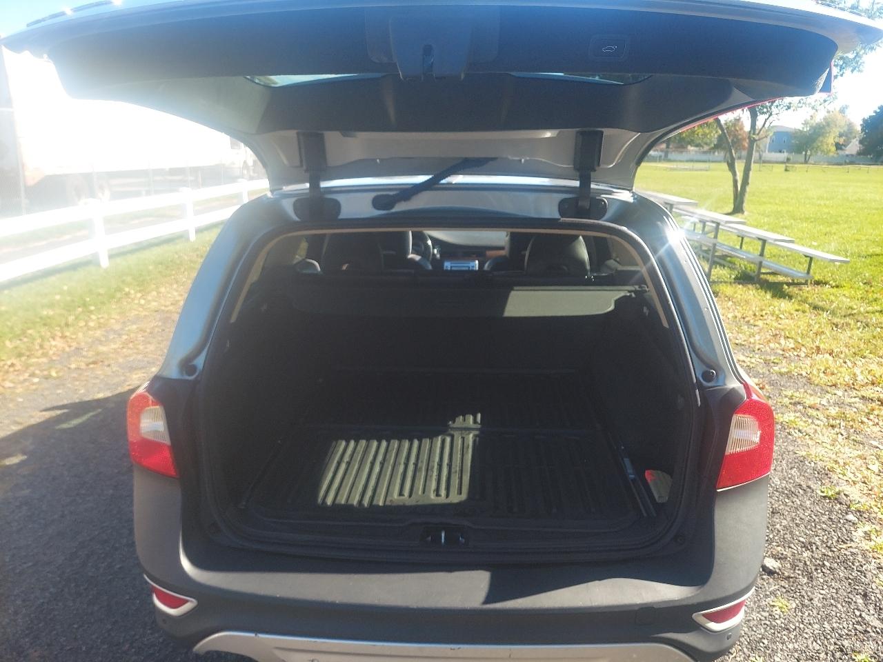 Volvo XC70 4dr Wgn 3.2L 2009
