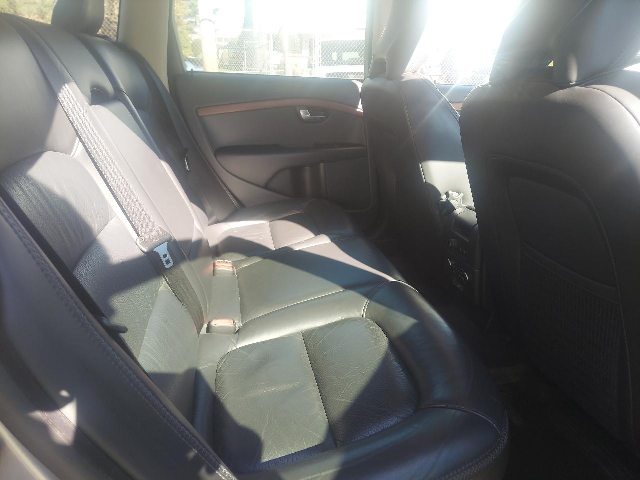 Volvo XC70 4dr Wgn 3.2L 2009