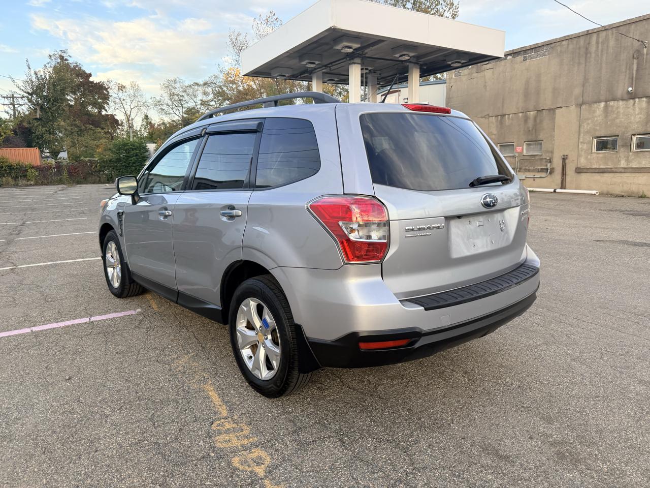 Subaru Forester 4dr CVT 2.5i Premium PZEV 2015