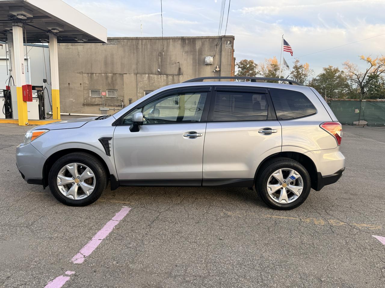 Subaru Forester 4dr CVT 2.5i Premium PZEV 2015