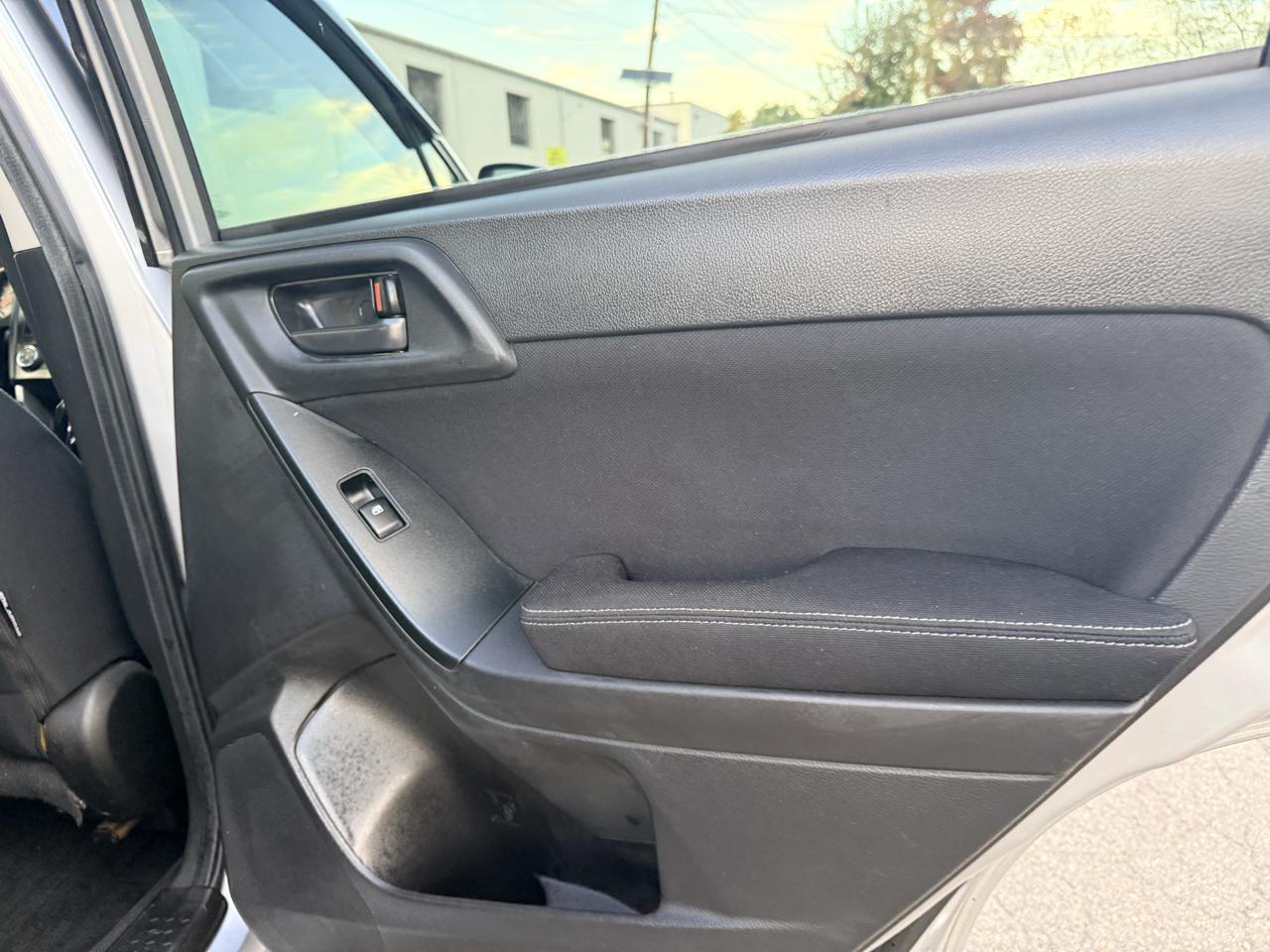 Subaru Forester 4dr CVT 2.5i Premium PZEV 2015
