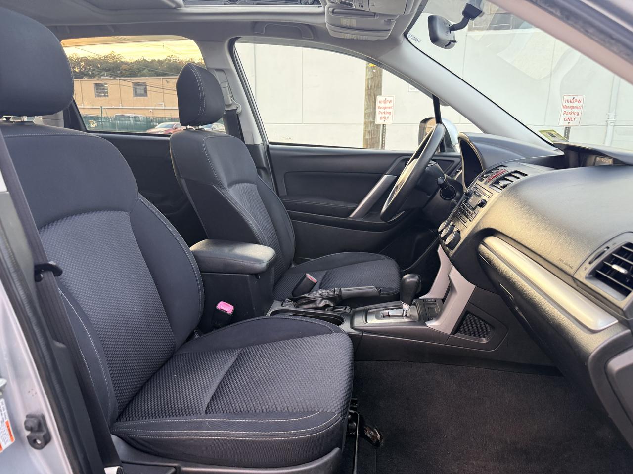 Subaru Forester 4dr CVT 2.5i Premium PZEV 2015