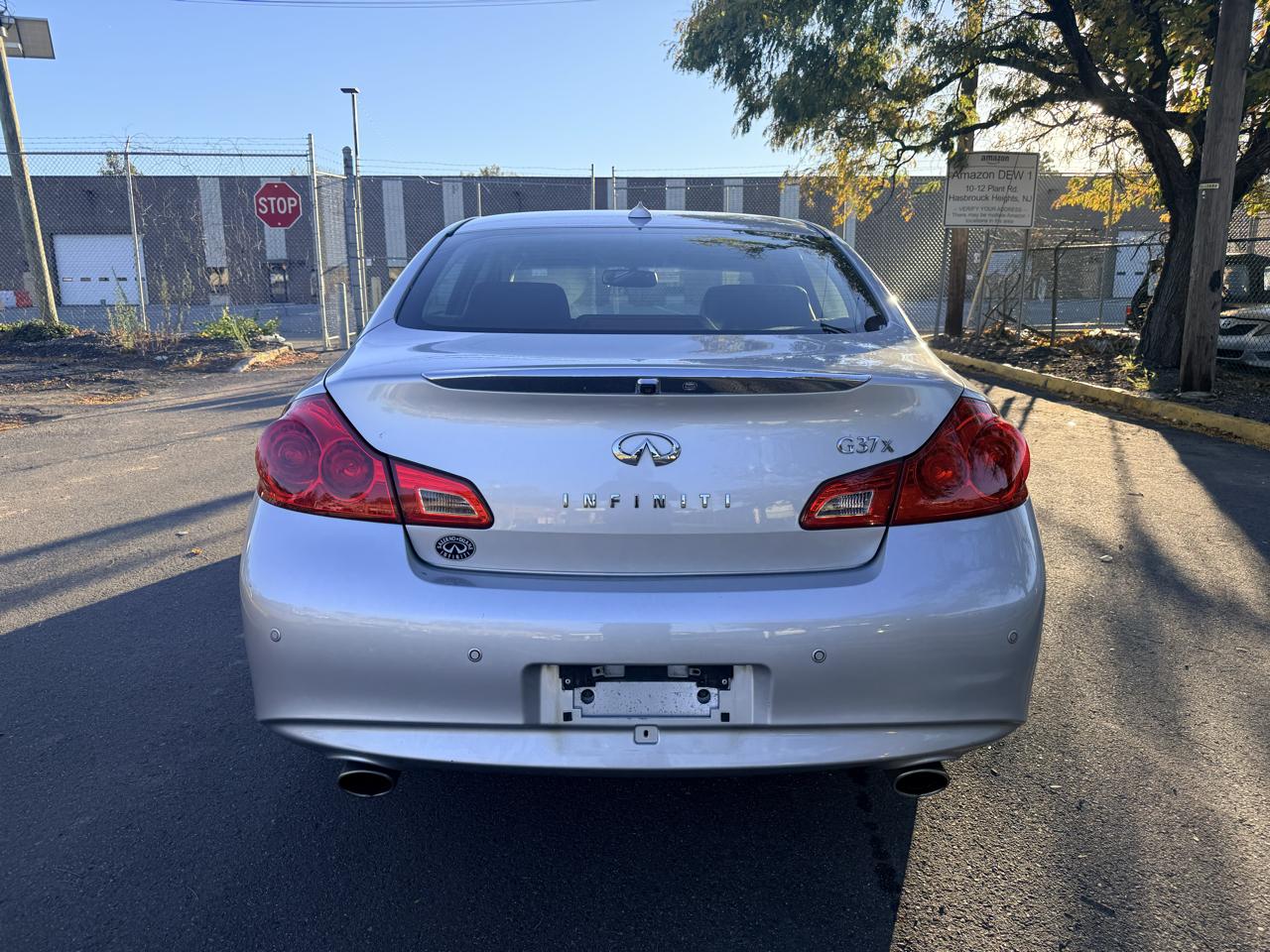 Infiniti G37 Sedan 4dr x AWD 2012