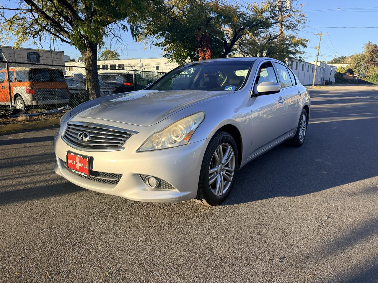 Infiniti G37 Sedan 4dr x AWD 2012