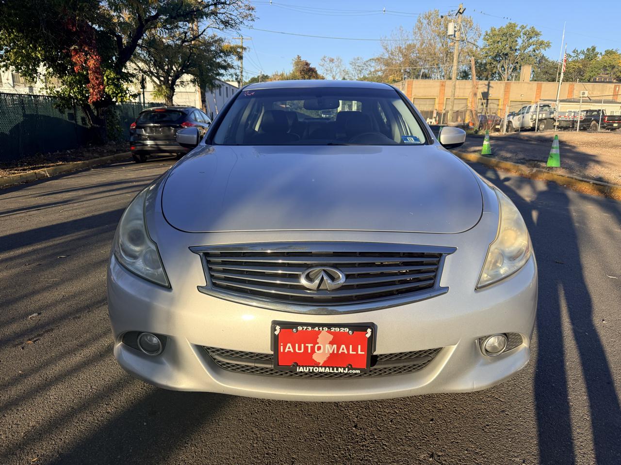 Infiniti G37 Sedan 4dr x AWD 2012